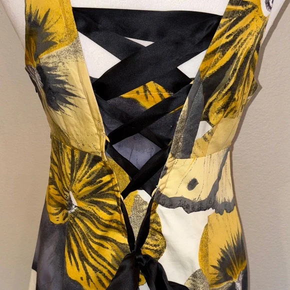 Leifsdottir Bellis brushstroke Yellow and Black Floral Dress - Picture 4 of 16
